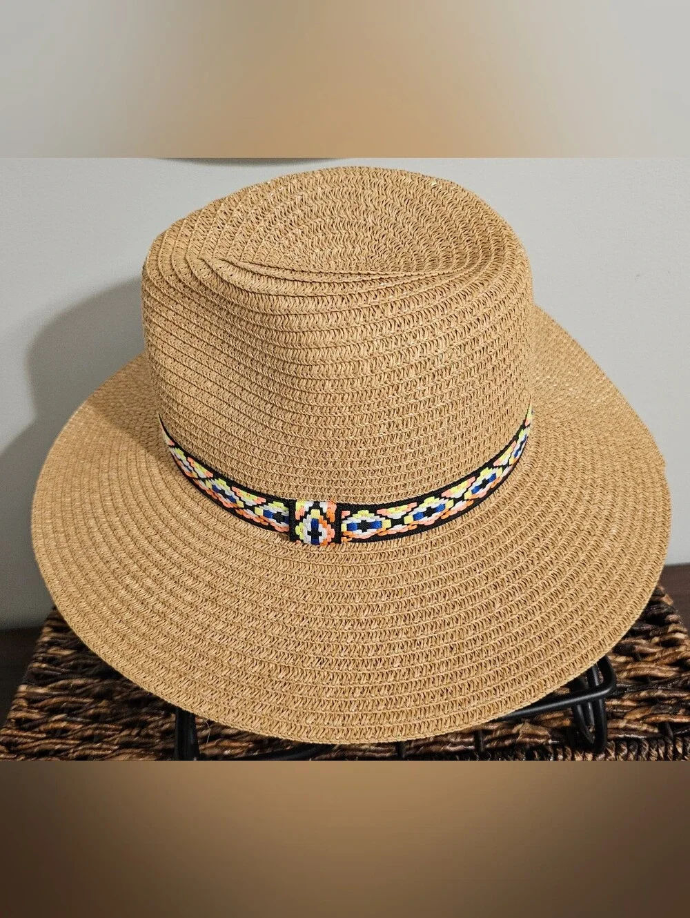 Source Unknown Tan Straw Braided Beach Sun Hat with Multicolor Band